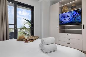 Modern NEW 2br2ba Condo w Pool Resort Amenities