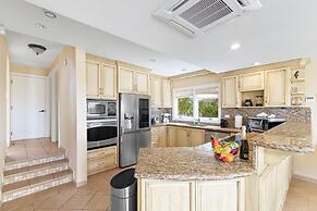 Exclusive Golf Villa Close 2 Beach Private Pool