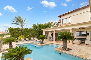 Exclusive Golf Villa Close 2 Beach Private Pool