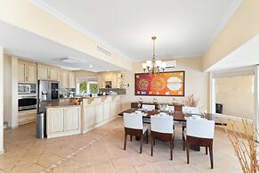 Exclusive Golf Villa Close 2 Beach Private Pool