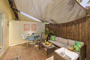 Tranquil 2br2ba Close to the Beach Shared Pool