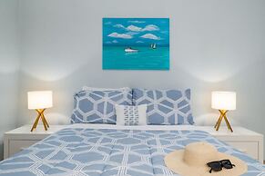 Tranquil 2br2ba Close to the Beach Shared Pool