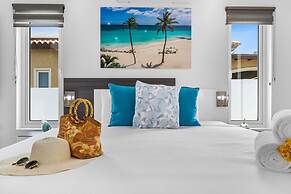 Modern Spacious 4br3ba w Pool Close to Beach