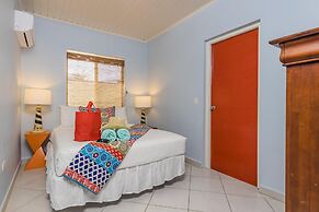 Spacious 7BR 6BA Villa 2 Pools Walktobeach