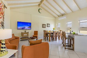 Spacious 7BR 6BA Villa 2 Pools Walktobeach