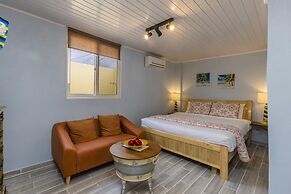 Spacious 7BR 6BA Villa 2 Pools Walktobeach