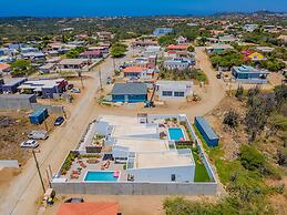 Newly Built Private Pool 3BR Parking Wi-fi