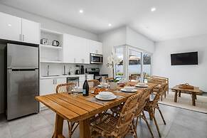 Newly Built Private Pool 3BR Parking Wi-fi