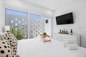 Newly Built Private Pool 3BR Parking Wi-fi