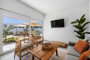 Newly Built Private Pool 3BR Parking Wi-fi