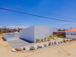 Newly Built Private Pool 3BR Parking Wi-fi