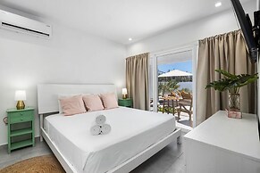 Newly Built Private Pool 3BR Parking Wi-fi