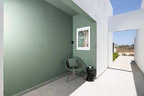 Newly Built Private Pool 3BR Parking Wi-fi