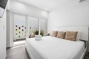 Newly Built Private Pool 3BR Parking Wi-fi