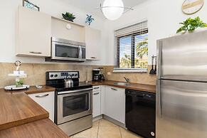 Townhome Goldcoast GYM Pools 24 7 Security