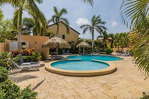 Townhome Goldcoast GYM Pools 24 7 Security