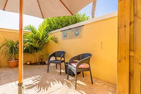 Townhome Goldcoast GYM Pools 24 7 Security