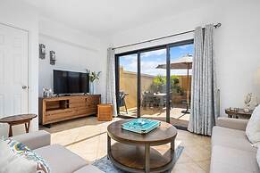 Townhome Goldcoast GYM Pools 24 7 Security