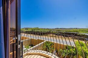 Townhome Goldcoast GYM Pools 24 7 Security