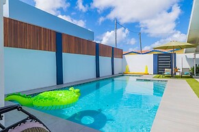 NEW Modern 3BR 3BA Private Pool Centrallylocated
