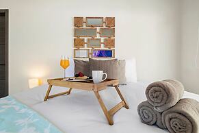 NEW Modern 3BR 3BA Private Pool Centrallylocated