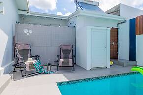 NEW Modern 3BR 3BA Private Pool Centrallylocated