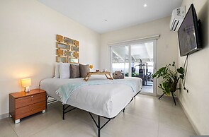 NEW Modern 3BR 3BA Private Pool Centrallylocated