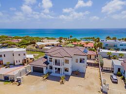 NEW Walk 2 Beach - 5BR Bonusroom w Pool Office