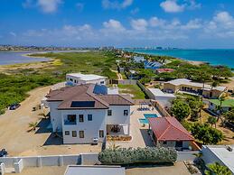 NEW Walk 2 Beach - 5BR Bonusroom w Pool Office