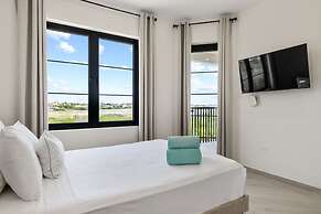 NEW Walk 2 Beach - 5BR Bonusroom w Pool Office