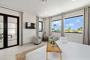 NEW Walk 2 Beach - 5BR Bonusroom w Pool Office