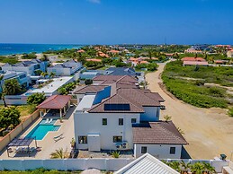 NEW Walk 2 Beach - 5BR Bonusroom w Pool Office