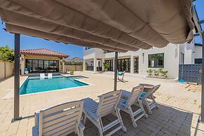 NEW Walk 2 Beach - 5BR Bonusroom w Pool Office