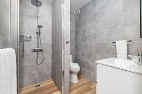 Serene Designer Gem Walk to Beach Strip Pool