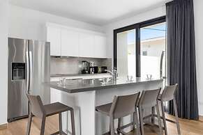 Serene Designer Gem Walk to Beach Strip Pool