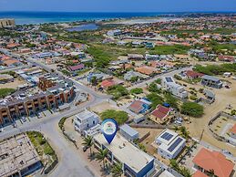 Serene Designer Gem Walk to Beach Strip Pool