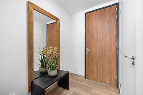 Serene Designer Gem Walk to Beach Strip Pool