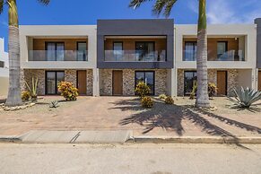 Serene Designer Gem Walk to Beach Strip Pool