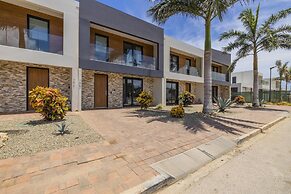 Serene Designer Gem Walk to Beach Strip Pool