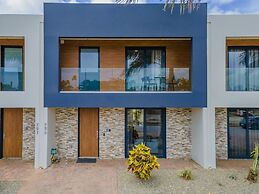 Serene Designer Gem Walk to Beach Strip Pool