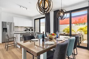 Serene Designer Gem Walk to Beach Strip Pool