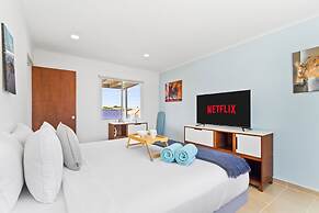 NEW Modern 1BR 1BA With Pool in Quiet Area
