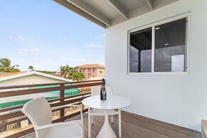 NEW Modern 1BR 1BA With Pool in Quiet Area