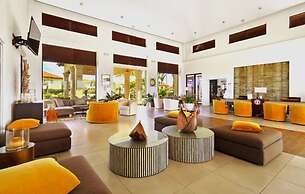 NEW Modern 1BR 1BA Gold Coast Pool GYM Tennis