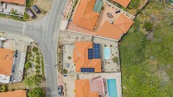 Quiet Cozy Central 2br1ba w Private Pool BBQ