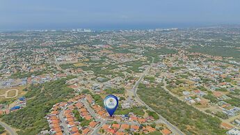 Quiet Cozy Central 2br1ba w Private Pool BBQ