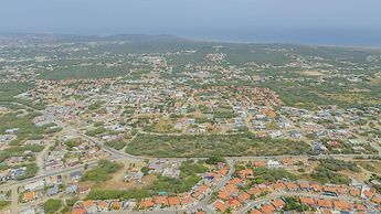 Quiet Cozy Central 2br1ba w Private Pool BBQ