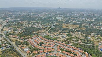 Quiet Cozy Central 2br1ba w Private Pool BBQ