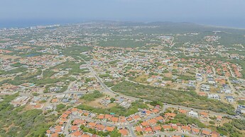 Quiet Cozy Central 2br1ba w Private Pool BBQ