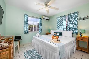 Quiet Cozy Central 2br1ba w Private Pool BBQ